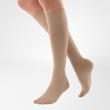 Bauerfeind VenoTrain micro Kniekousen (AD) Amaretto