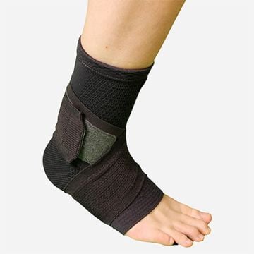 Medical Brace Enkelbrace met Strapping